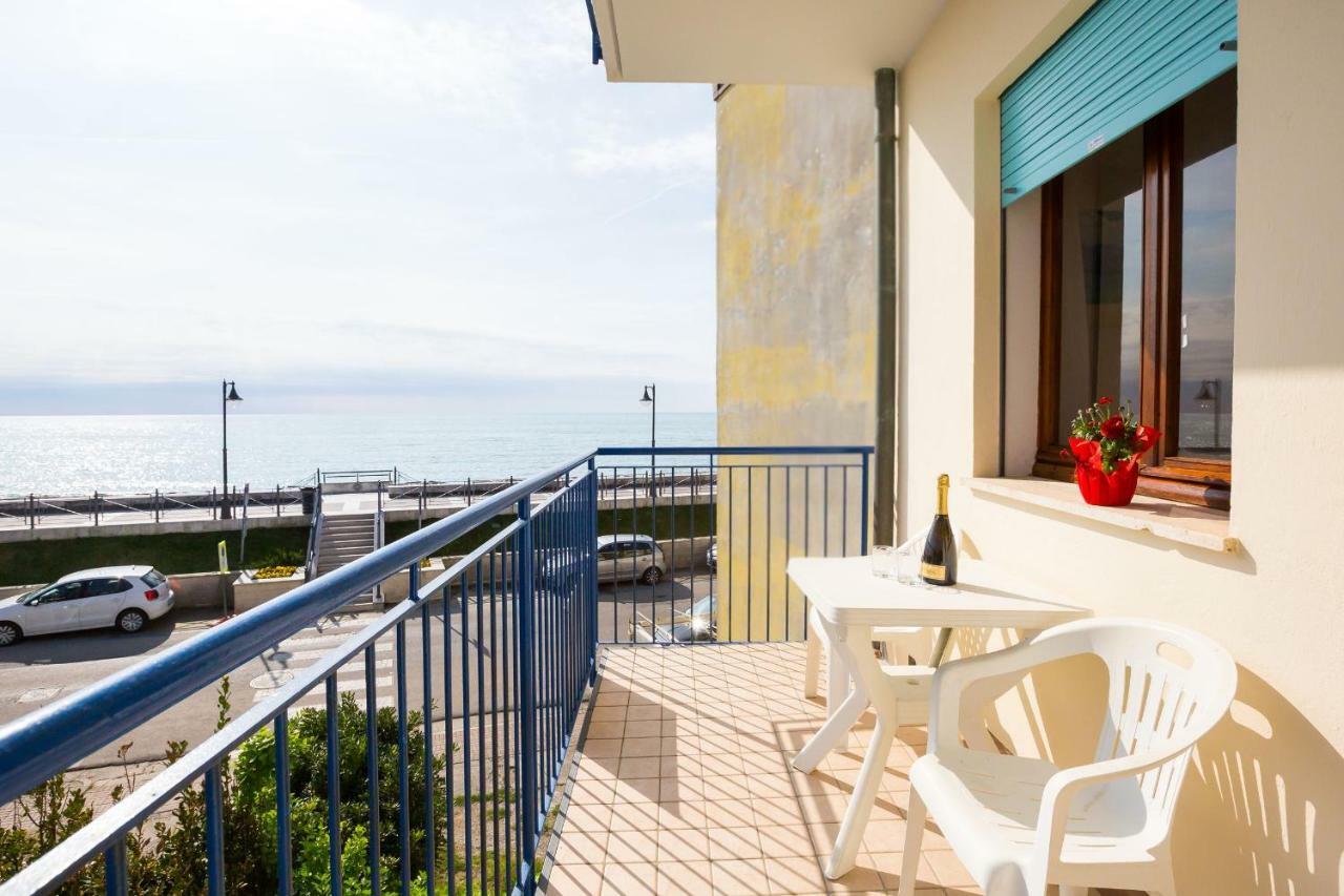 Residence Cristallo Caorle Exterior photo